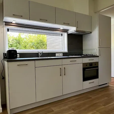 Unique For 5 With Garden Nyaraló Sint Maartensvlotbrug