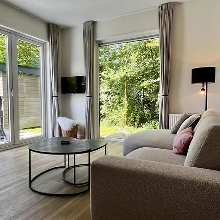 Vakantiehuis Unique For 5 With Garden Sint Maartensvlotbrug