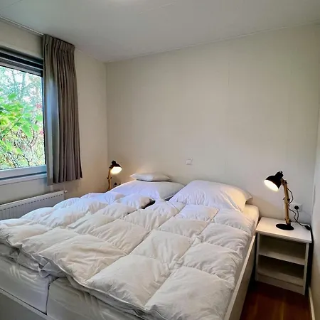 Unique For 5 With Garden Vakantiehuis