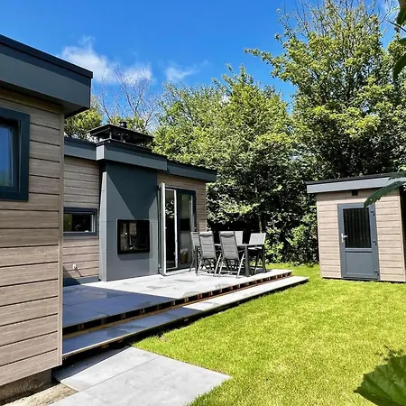 Unique For 5 With Garden Vakantiehuis